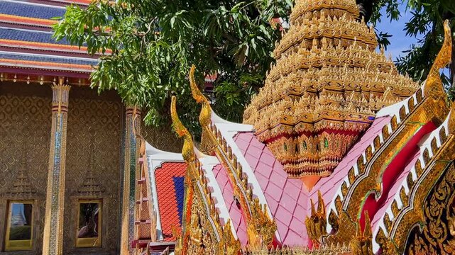 BANGKOK, August 20, 2022: Wat Phra Kao. The Temple of the Emerald Buddha. The most sacred Buddhist temple in Thailand. The temple is home to the Royal Library and the Chakri Dynasty Mausoleum.4К