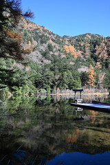 秋の上高地　明神池