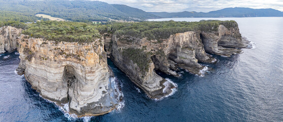 Cliffs near Tasman Arch, Tasmania island © estivillml
