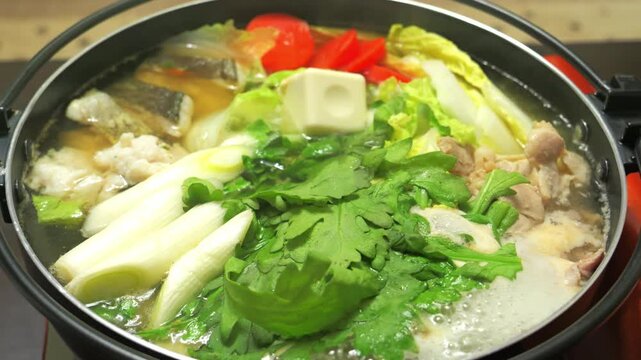 Warm and delicious hot pot dishes, Japanese winter, nabe