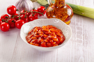 White canned bean in tomato sauce