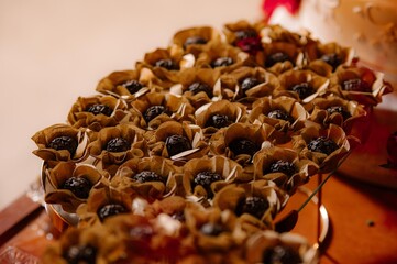 fifteen years anniversary decoration and food