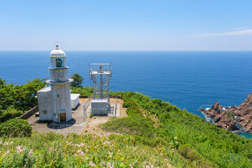 甑島列島最南端にある釣掛埼灯台