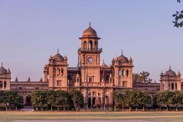 Obraz premium Islamia College University main building in Peshawar, Pakistan