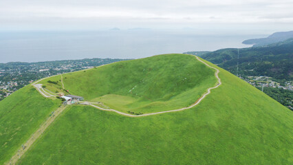 Obraz premium 大室山・静岡県伊東市の空撮写真