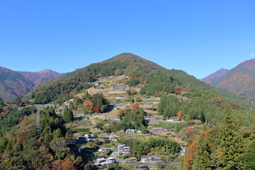 秋の山村風景　(徳島県　落合集落）