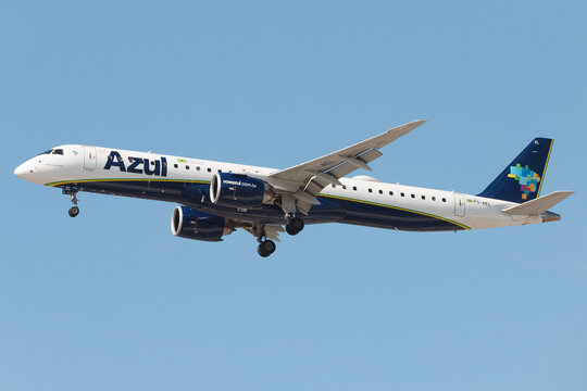 S&atilde;o Paulo, Brazil &ndash; August 23, 2025: Azul Linhas A&eacute;reas Embraer E2 regional jet at S&atilde;o Paulo Guarulhos International Airport.