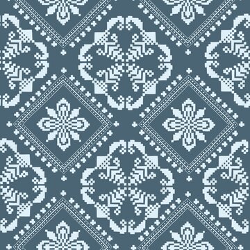 Creative seamless traditional crochet pattern