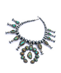 Obraz premium Quality Native American silver and turquoise necklaces