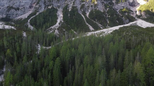 lake in dolomiti italy , lake braies
