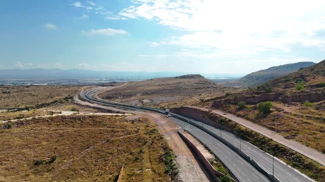 Log&iacute;stica de empaques de cart&oacute;n y tarimas de madera para log&iacute;stica industrial 