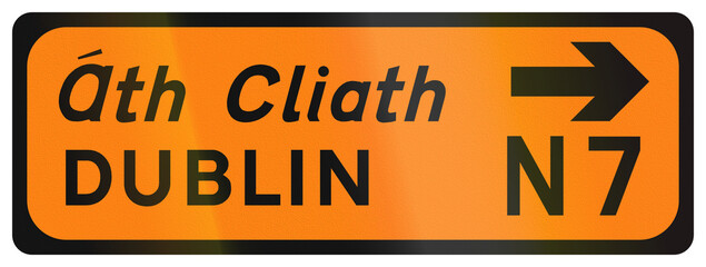 Temporary warning road sign used in Ireland - Destination for a detour route to Dublin in Gaelic and English