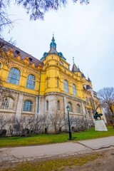 Obraz premium Vajdahunyad Castle with waterfront in Budapest at christmas time. Amazing Reflection.