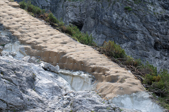 Erosionsschutz durch Bodenvernagelung, Hang Sicherung im Gebirge, &Ouml;sterreich