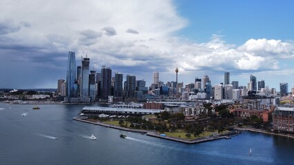 Obraz premium Sydney city skyline on a summer day 
