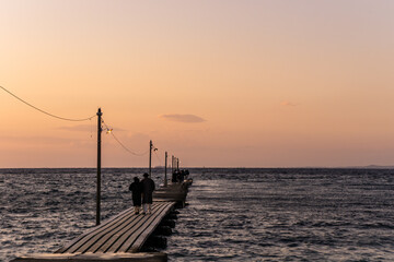 Fototapeta premium 日本千葉県の岡本桟橋からの夕日
