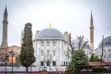 Naklejka premium blue mosque istanbul, sultan ahmet, mosque, islamic, religion, landmark, tourism, minaret, turkiye, turkey