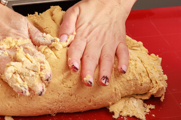 Bildserie Weihnachtspl&auml;tzchen mit Liebe gebacken &ndash; Schritt f&uuml;r Schritt