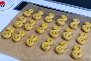 Bildserie Weihnachtspl&auml;tzchen mit Liebe gebacken &ndash; Schritt f&uuml;r Schritt