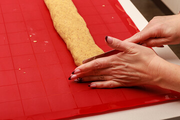 Bildserie Weihnachtspl&auml;tzchen mit Liebe gebacken &ndash; Schritt f&uuml;r Schritt