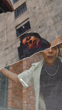 Vertical Paper Cut Transition 04