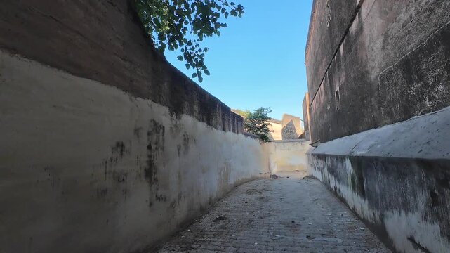 Historic heritage havelis inside Mandawa streets, Rajasthan, India