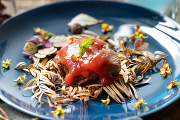 steak with autume leaves 