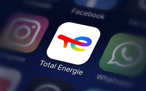 Total Energie logo sur un &eacute;cran de smartphone
