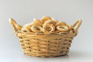 russian bread-rings in wicker basket