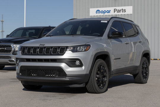 Jeep Compass Latitude Sport Utility at a dealership. Jeep offers the Compass with a 2.0L 4-Cylinder Turbo engine. MY:2026