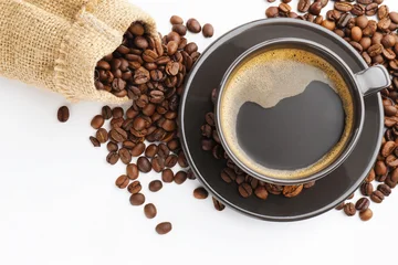 Fototapete Cafe Aromatic coffee in cup and beans on white background, top view  © New Africa