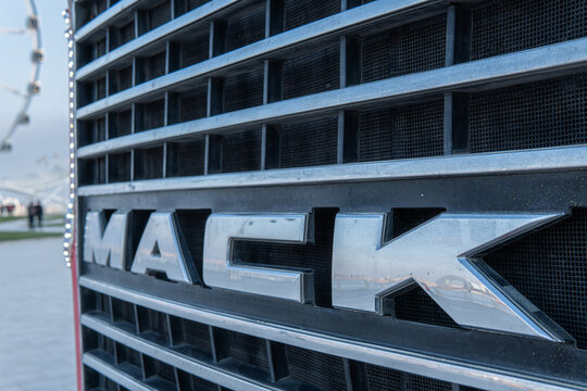 The grille of a Christmas truck with the inscription Mack in Baku