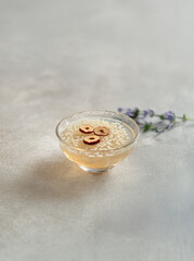 식혜, 음료, 음료수, 한국 전통 음료, 전통 음료수, 명절, 후식, 디저트, 대추, 고명, 수제, 특산품, 가정식, 전통