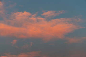 Fototapeta premium Beautiful colorful cloud formation on the sunset sky.