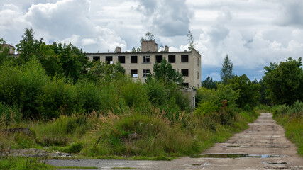 Ehemaliges Sperrgebiet Irbene in Lettland heute Geisterstatt und Lost Place mit Weltraumteleskop