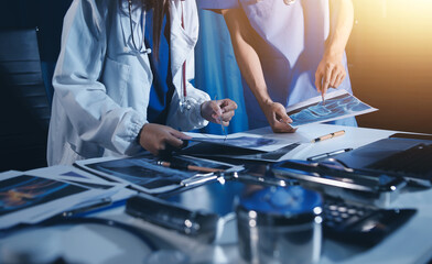 Doctors are meeting at the hospital to discuss treatment options and share experiences with colleagues.