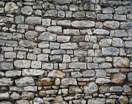 Natursteinmauer