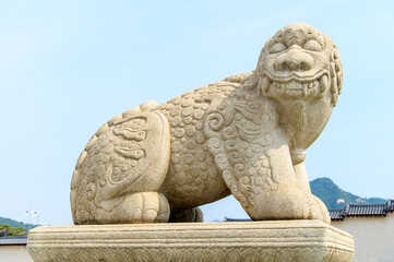 韓国ソウルにある景福宮のとても美しい風景A very beautiful view of the gate in Seoul, Korea