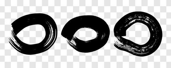Set of black grunge brush strokes in circle form