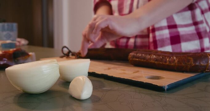 Preparation of fabada asturiana with compango meats