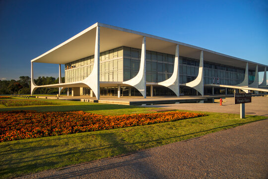 General view of Palacia do Planalto (Planalto Palace), the residence and official workplace of the president of Brazil. Brasilia, Distrito Federal, Brazil