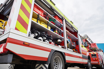 Equipment and clothing for firefighters and rescuers in fire car
