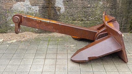 Large Old Stockless Iron Anchor at Port Dock Side View