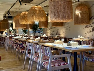 Charming Country Style Decor, Elegant Farmhouse Surrounded By Vibrant Greenery And Inviting...