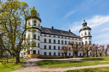 Fototapeta premium Sweden's Sklokoster Castle on a sunny summer day