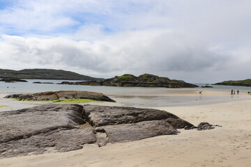 Paysage paradisiaque de la plage de sable blanc &agrave; Derrynane, Irlande