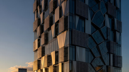 Smart Responsive Architectural Facade Building with Dynamic Shading System