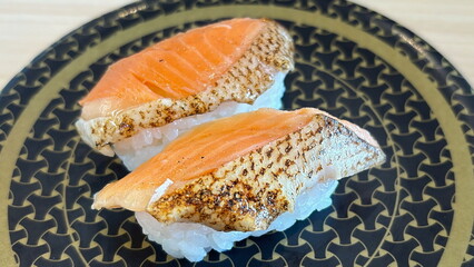 炙りサーモンの握り寿司