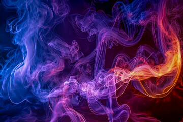 Farbiger Qualm auf dunklem Hintergrund