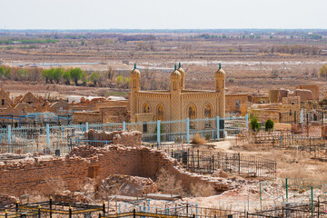 Obraz premium Mizdakhan Necropolis : Ancient tombs and mausoleums in Karakalpakstan, Uzbekistan, Central Asia